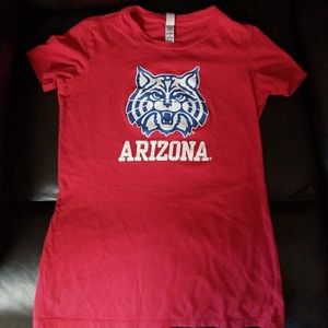 🤑 BOGO University of Arizona red tee